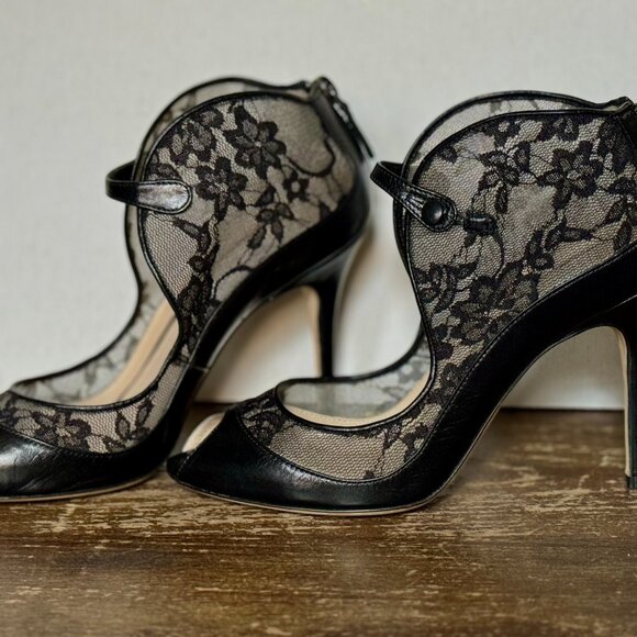 Absolutely adorable  black lace  Monique Lhuillier open toe lace heels size 37EU - Picture 2 of 8